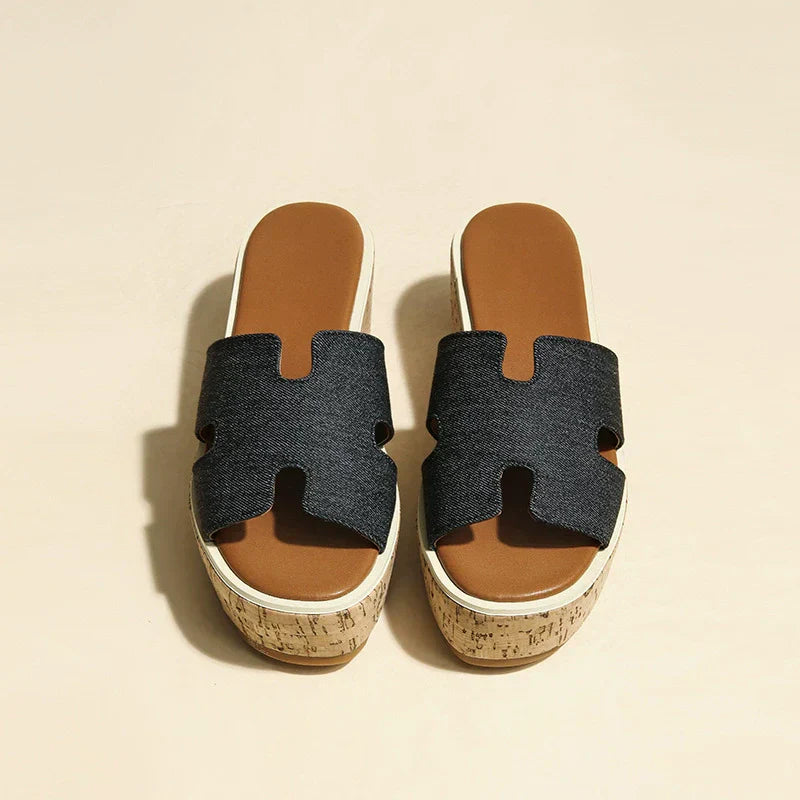 Savrani™ | Papēžu Sandales