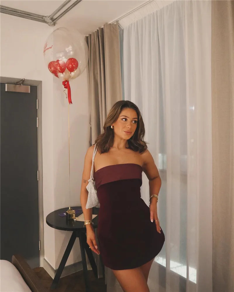 Feminova™ | Mini Kleita Bez Siksnām