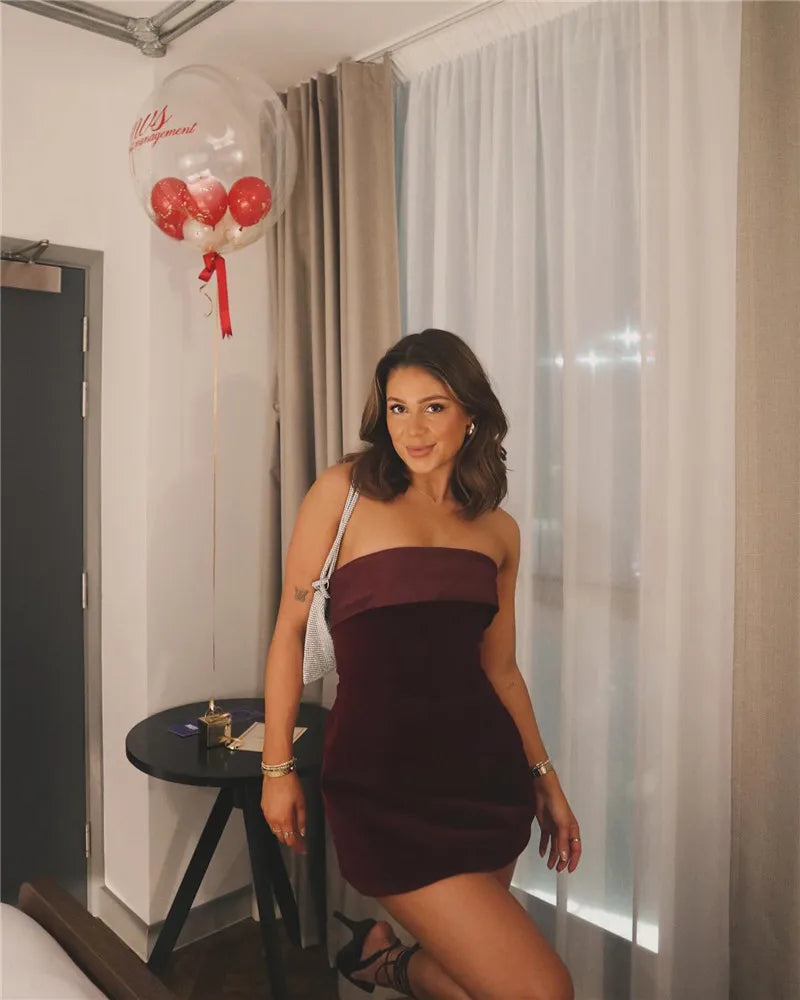 Feminova™ | Mini Kleita Bez Siksnām