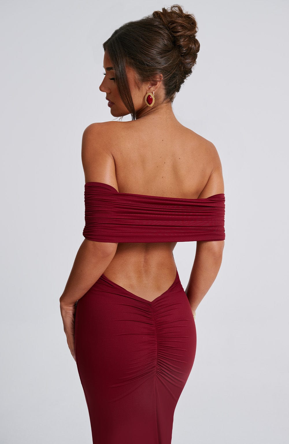 Isadora™ | Maxi kleita ar atklātām plecu daļām