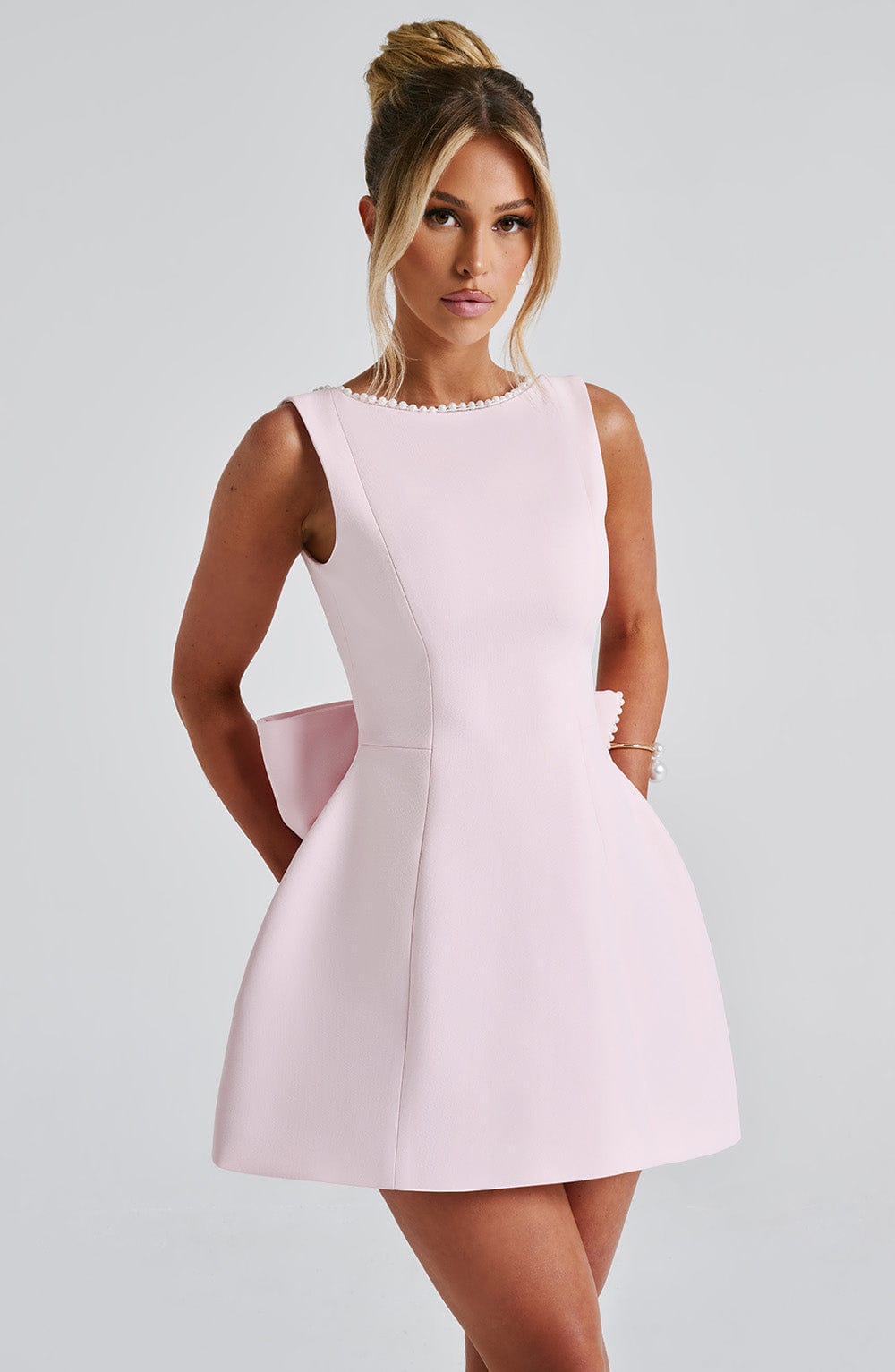 Elle™ | Pērļu Mini Kleita ar Lenti