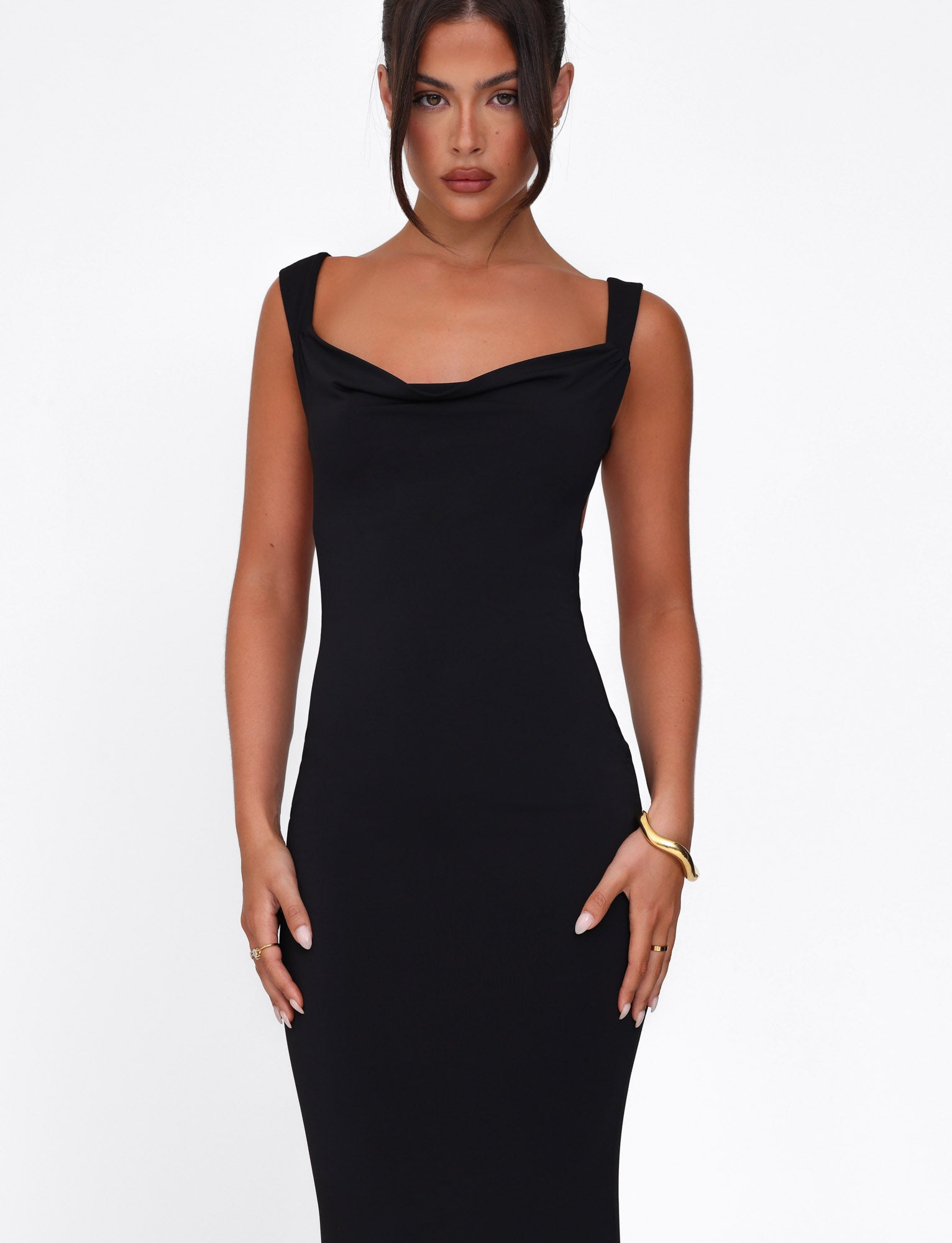Kynara™ | Eleganta Maxi Kleita