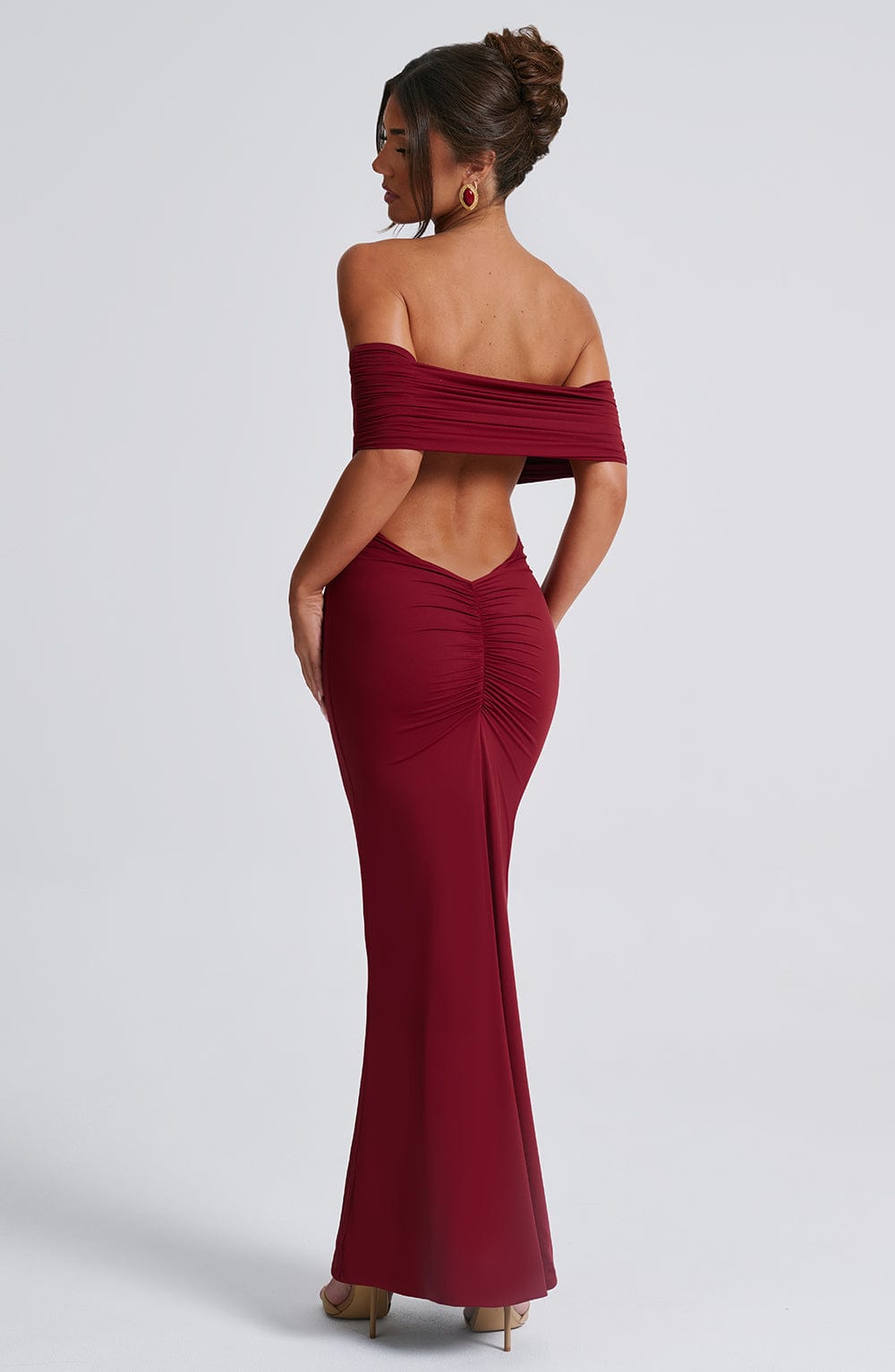 Isadora™ | Maxi kleita ar atklātām plecu daļām