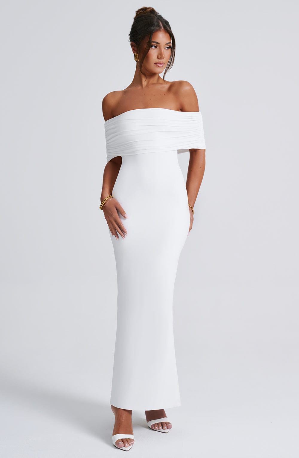 Isadora™ | Maxi kleita ar atklātām plecu daļām