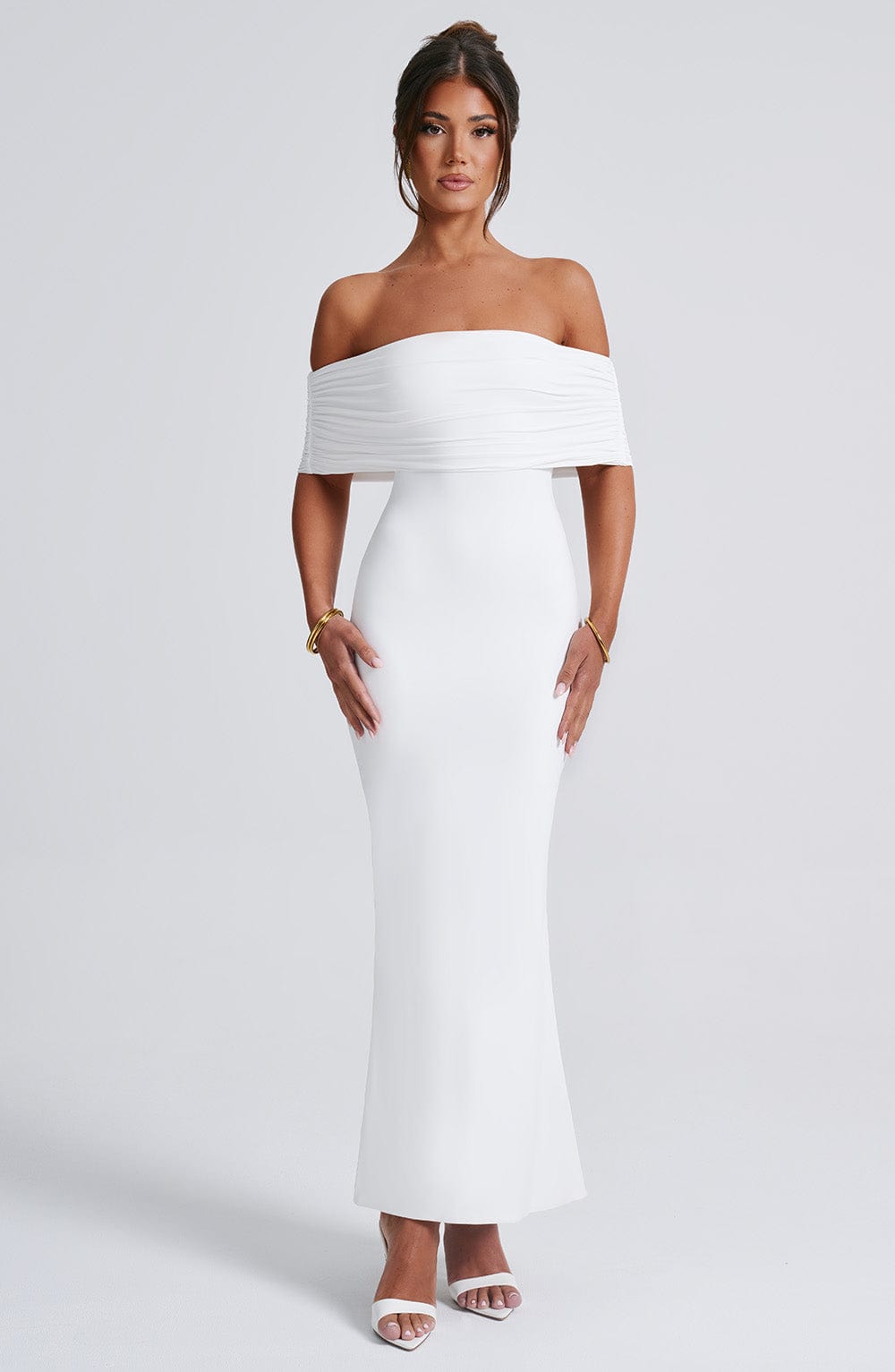 Isadora™ | Maxi kleita ar atklātām plecu daļām